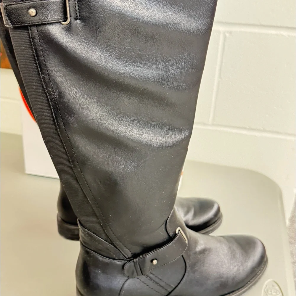 BareTraps Woman’s Flannel lined Black Knee Winter Stylish Boots size 8
